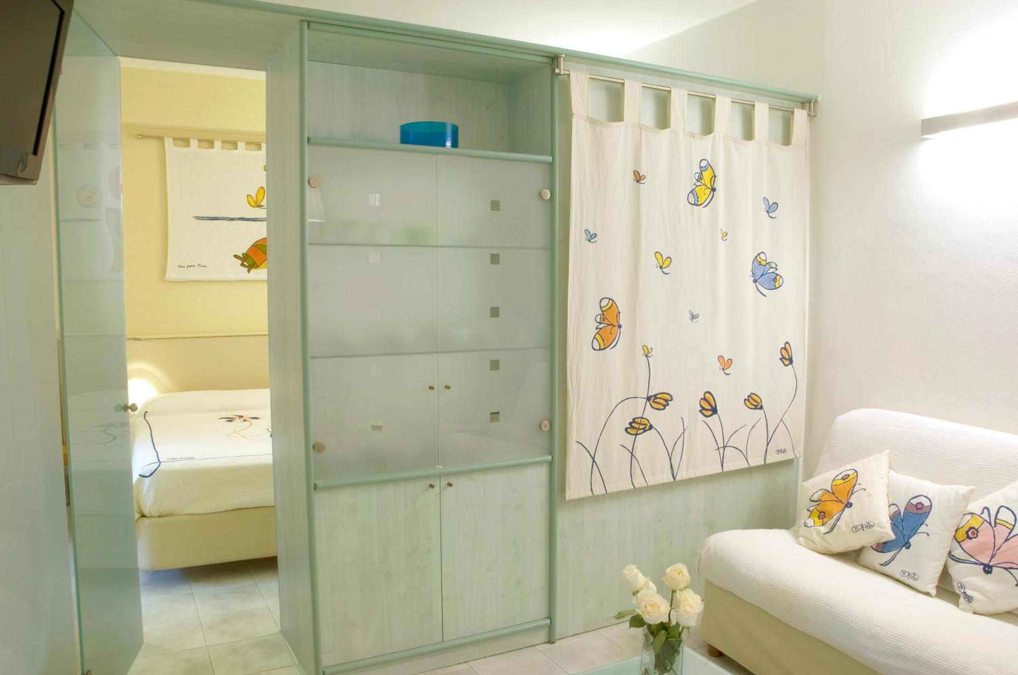 Superior One-Bedroom Apartment Balcony