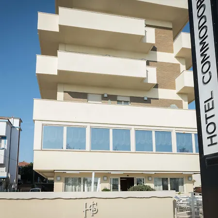 Hotel Commodore-2